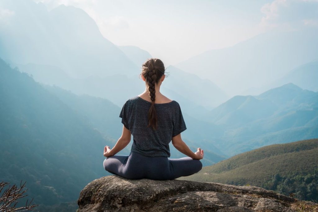 meditação beneficios alugue o espaço faço uma aula benefícios da meditação, meditação para reduzir o estresse, como meditar, bem-estar, meditação e saúde